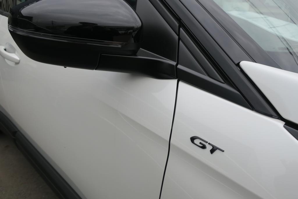 PEUGEOT 3008 GT BlackPack ～ブラックパーツを纏い、洗練さを極めた特別な3008～