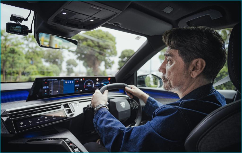 クリス・ペプラーが語る  “継承”と“進化”を体現する、新型 PEUGEOT 3008 の魅力
