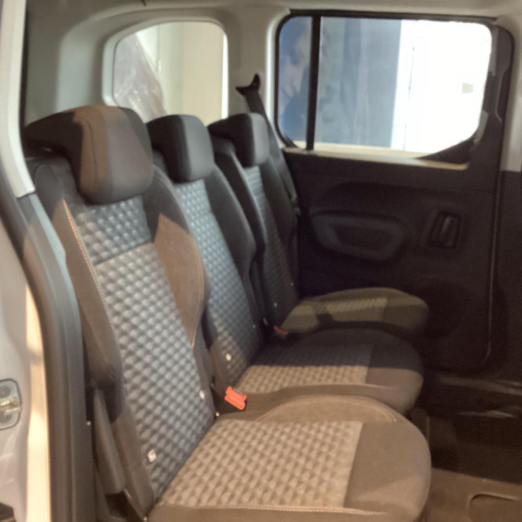 特選車のご紹介（～12/14まで）～ 展示車 RIFTER ～