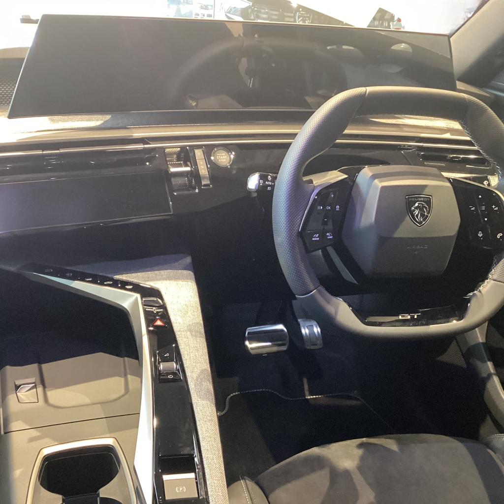 新型 5008 coming soon