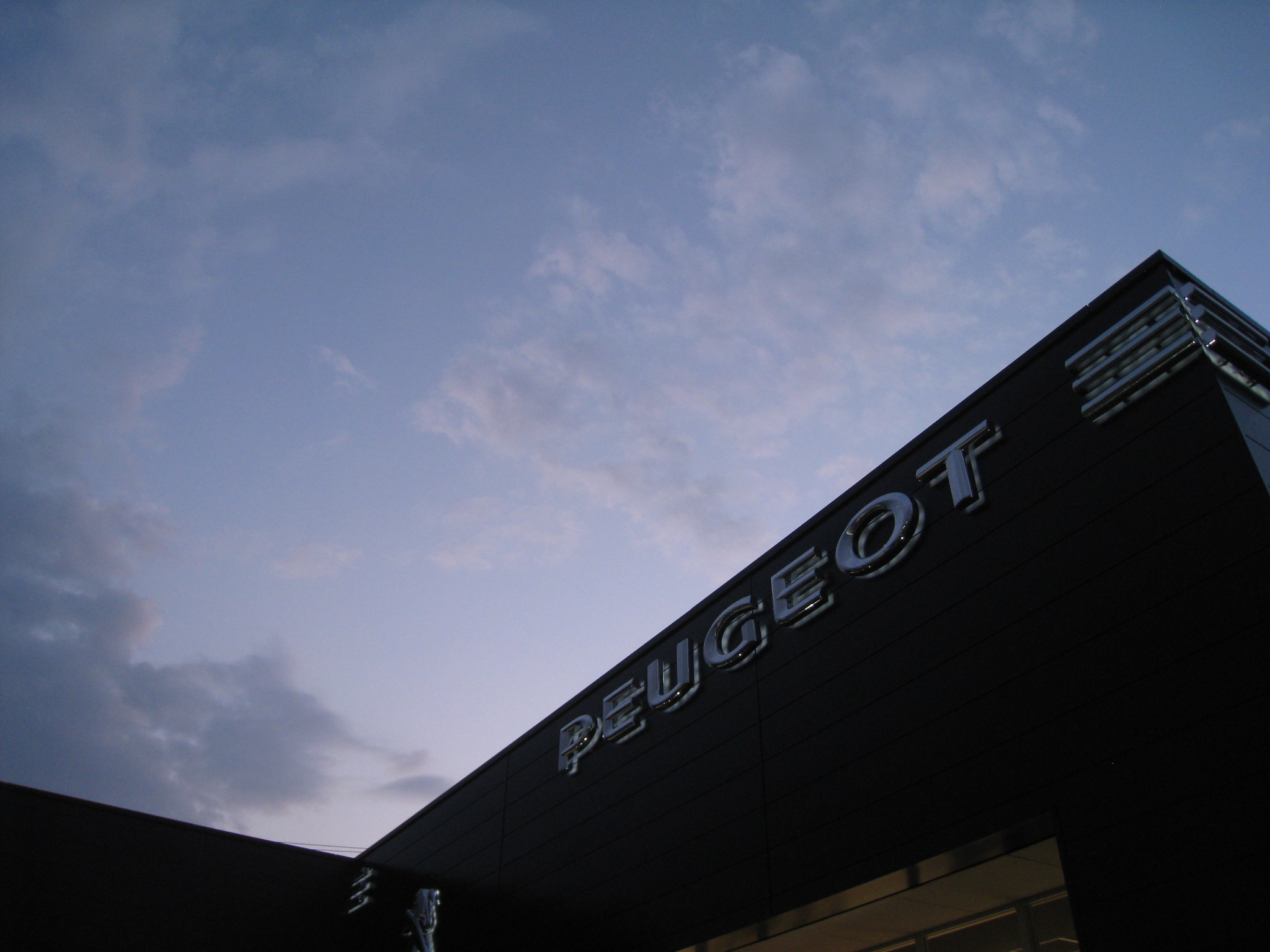 PEUGEOT　３０８