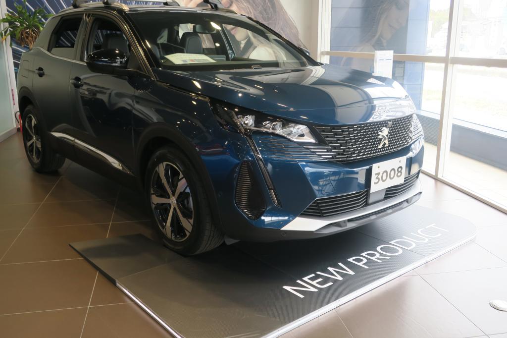 PEUGEOT守谷おすすめの1台、New3008