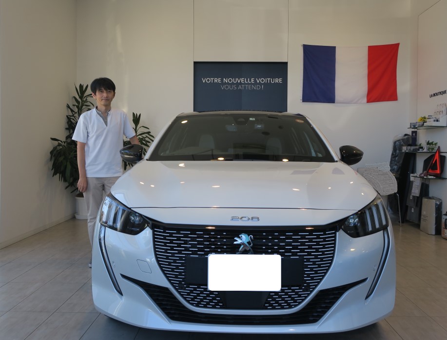 T様ご納車（PEUGEOT e208）